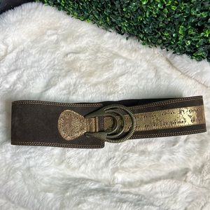 Chico’s Wide Chocolate Brown Suede leather Belt Brass Buckle w/ gold accent Sz M